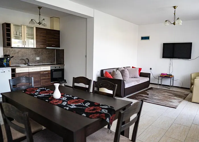 Chicho Tomovata Koliba