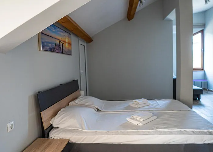 Chicho Tomovata Koliba *