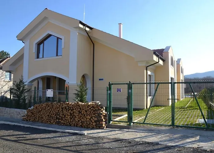 Chicho Tomovata Koliba Ваканционна къща