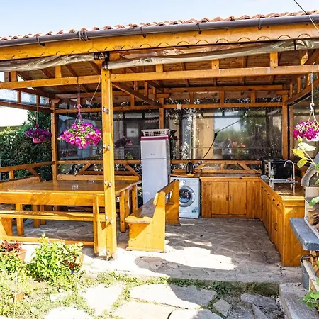 Chicho Tomovata Koliba Ferienhaus Velika