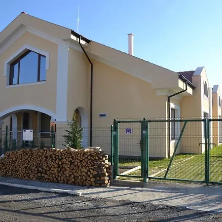 Chicho Tomovata Koliba Ferienhaus