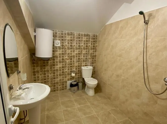 Chicho Tomovata Koliba * Velika