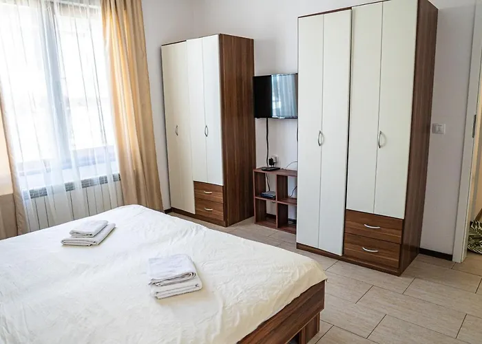 Chicho Tomovata Koliba Nyaraló Velika