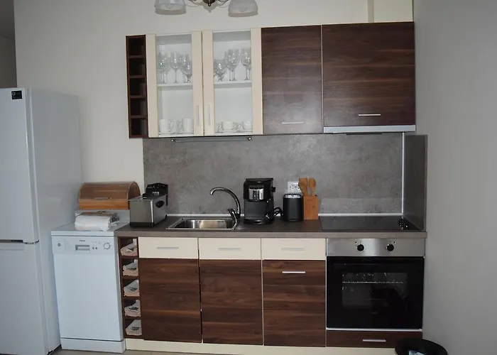 Chicho Tomovata Koliba Nyaraló *