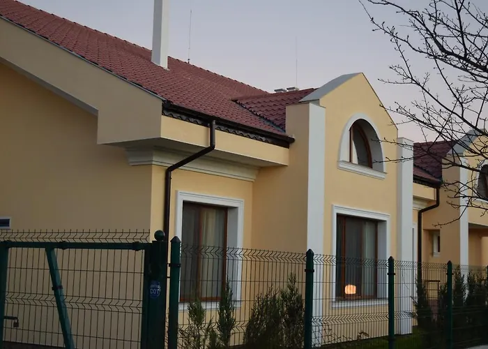 Chicho Tomovata Koliba Nyaraló Velika